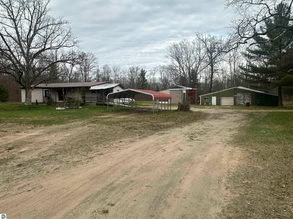 13290-3 Lea Dr, Marion, MI 49665