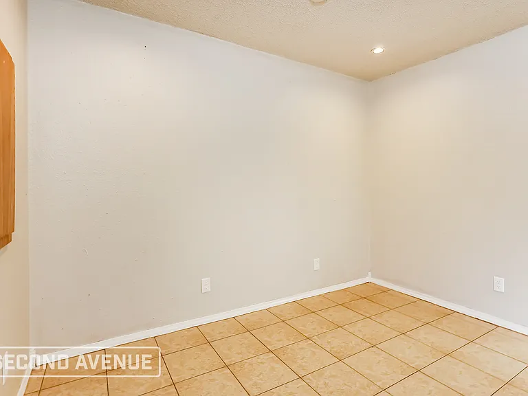 6513 Ashby Ter — Photo 11