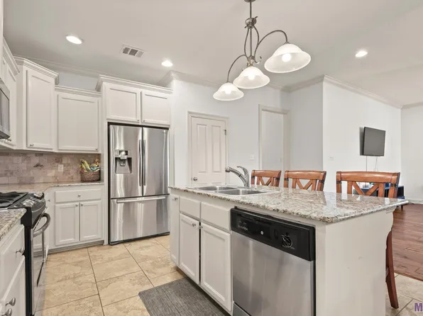 7956 Seville Ct, Baton Rouge, LA 70820