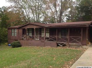 5478 Johnson St, Hokes Bluff, AL 35903