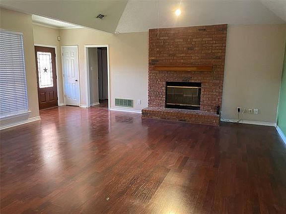 5th image of 4744 Montego Bay Dr