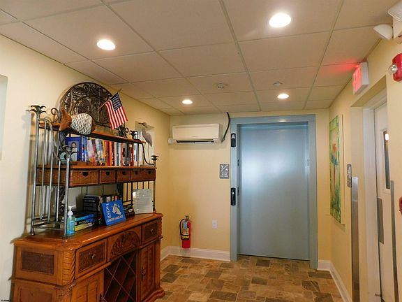 3rd image of 1500 Boardwalk Unit 104