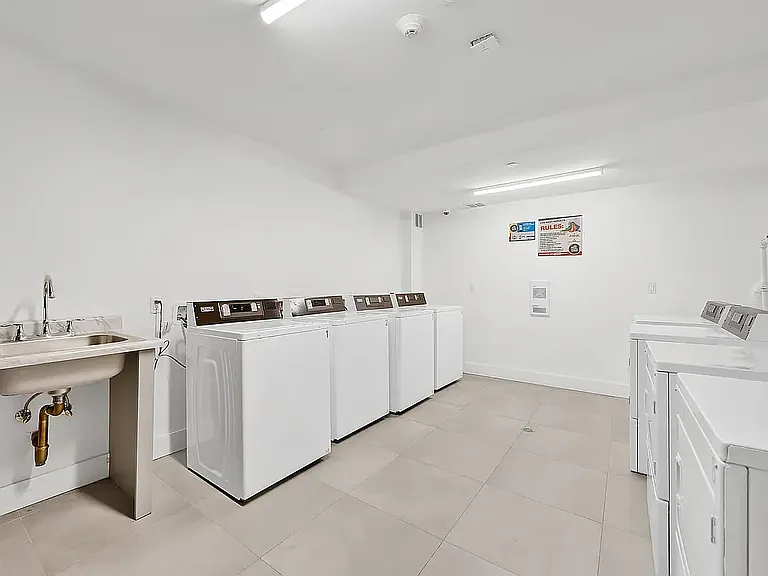 1275 Bergen St #6 — Photo 15