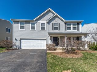 983 Valley Stream Dr, Hampshire, IL 60140