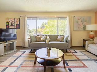 12245 NW Kearney St, Portland, OR 97229