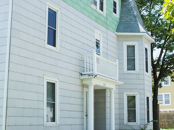 2nd image of 1017 Laramie St APT 04
