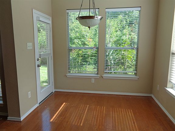 4th image of 12814 Pecan Shores Dr