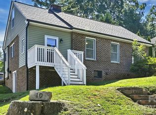 10 Enka Oak St, Candler, NC 28715