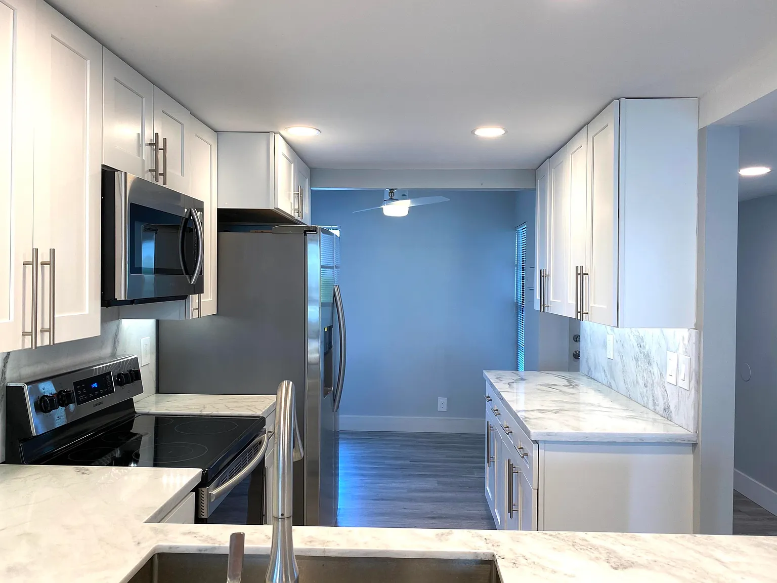 2 bed, 2.0 bath, 1130 sqft, $2,575 — Photo 4