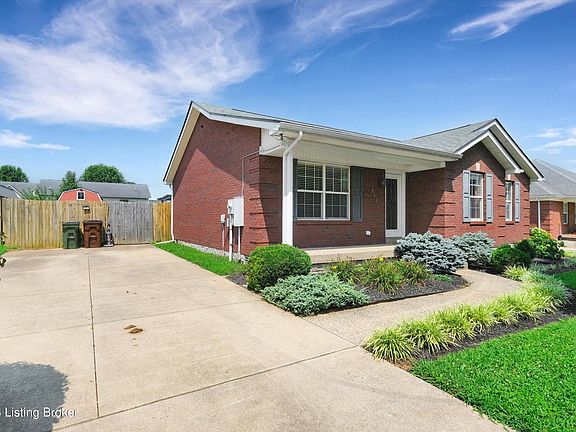 3rd image of 161 Deer Park Way