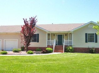 728 Halifax Rd, Holts Summit, MO 65043