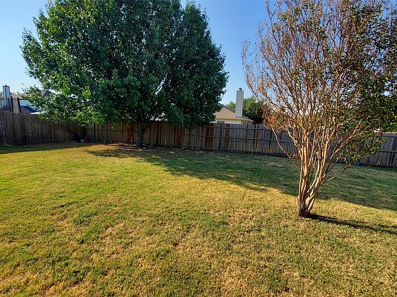 2nd image of 3021 Sawgrass Dr