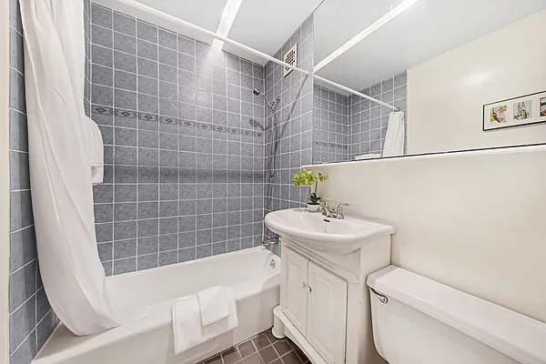 Sold by Compass | media 6