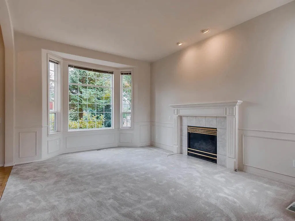 46th Pl W, Mukilteo — Photo 2