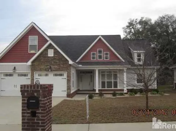 208 Southern Winds Dr, Enterprise, AL 36330