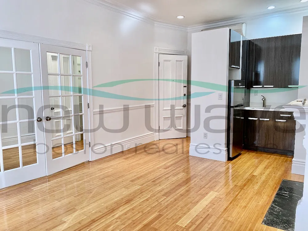 1 bed, 550 sqft, $3,100 — Photo 2