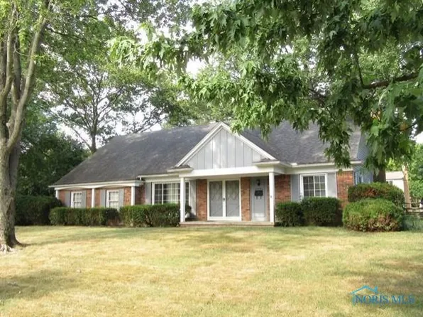 5935 Alexa Ln, Sylvania, OH 43560