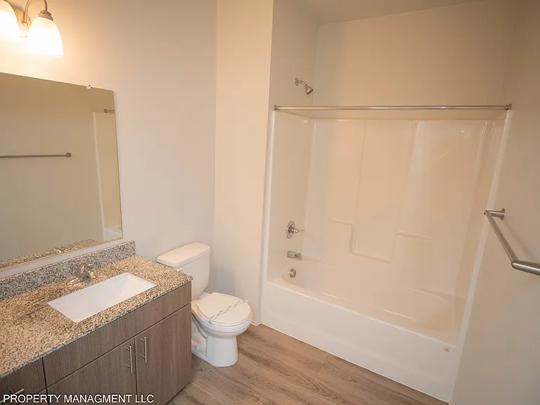 Cedar Ridge Apartments — Photo 9
