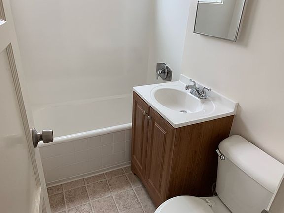5th image of 3831 1st Ave APT 8