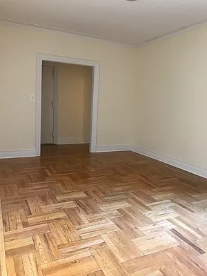 Rented by PMG Real Estate  | media 32