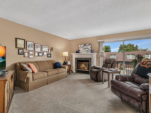 3rd image of 29 Galloway Ln
