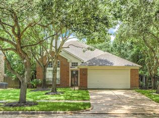 105 Sandy Shore Dr, League City, TX 77573
