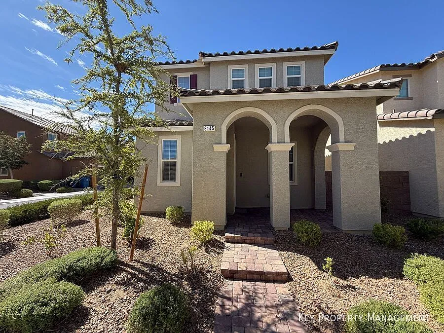 3 Bedroom 2.5 Bath Upgraded Inspirada Home with all the Amenities the Community offers! — Photo 1