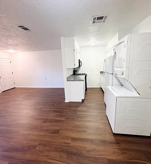 3016-18 Jean Lafitte Pkwy #3018-C — Photo 3