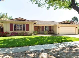 2049 Greenwood Rd, Pleasanton, CA 94566