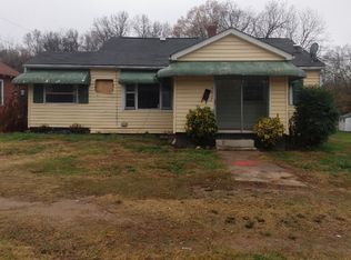 1017 N Sloan St, Clinton, SC 29325