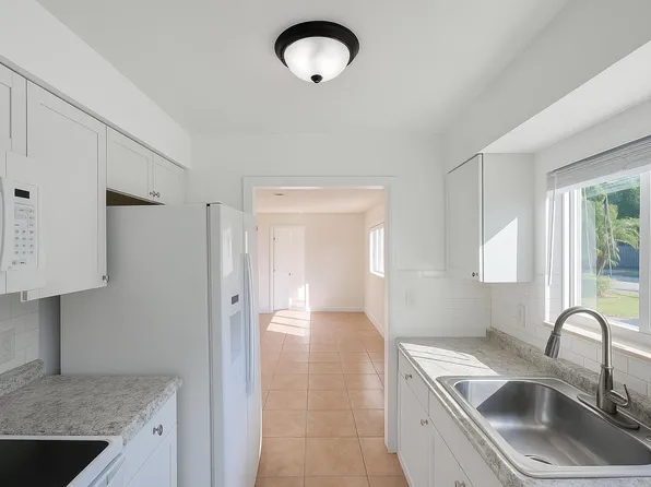 3041 NE 7th Ave APT C, Pompano Beach, FL 33064