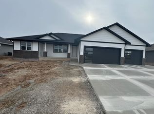 4645 Richard Ln, Green Bay, WI 54313