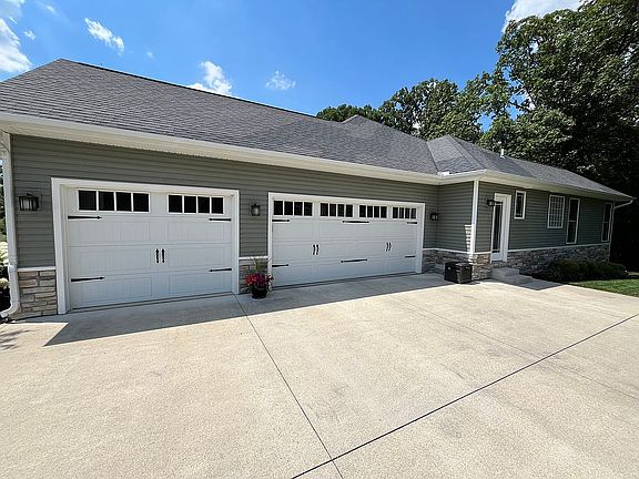 5th image of 25180 Rocky Harbour Dr