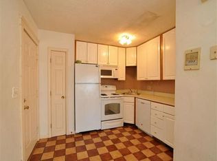 16 Everett Ave APT 1C, Boston, MA 02125