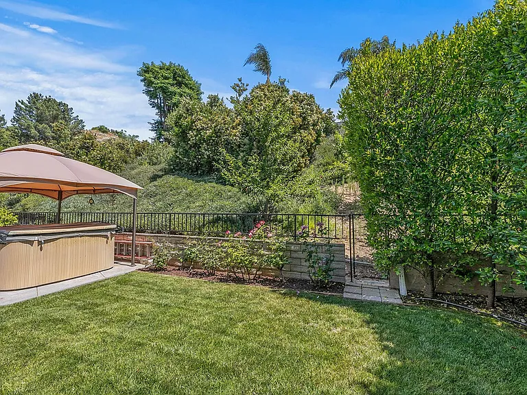 22572 Tulip Ct — Photo 25