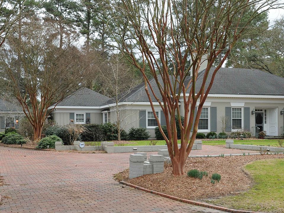 1st image of 1609 Cambridge Dr
