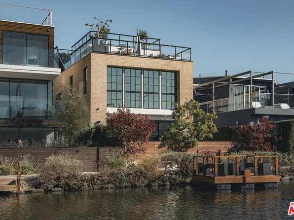 232 Carroll Canal, Venice, CA 90291