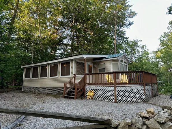 201 Hanson Mill Rd #74, Moultonboro, NH 03254