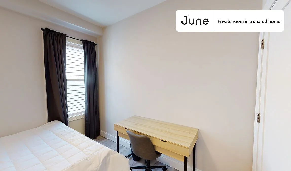 Queen bedroom in 5 bed/2 bath home in JFK/UMass #977 C — Photo 3