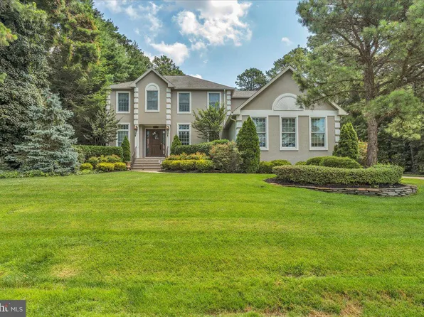 58 Forrest Hills Dr, Voorhees, NJ 08043