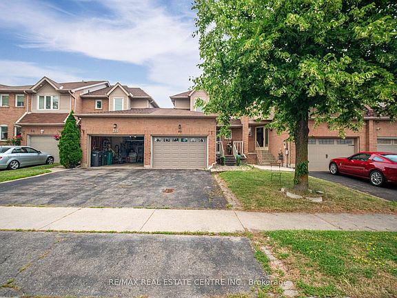 4th image of 40 Langdale Cres