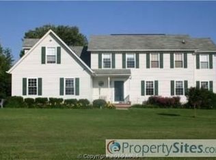 1408 Ogg Dr, Westminster, MD 21157