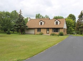 7221 S 46th St, Franklin, WI 53132