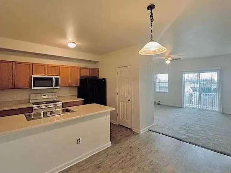 1740 W 53rd Dr #1-B — Photo 5
