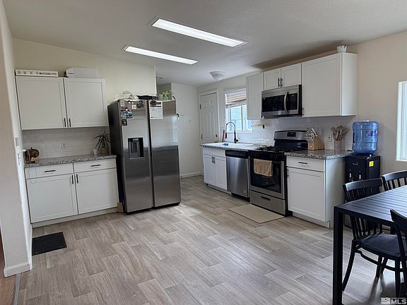 3rd image of 8285 Parsley Dr