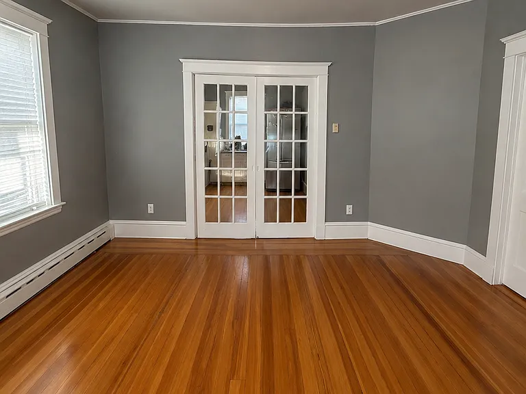 135-137 Clara St #135 — Photo 4