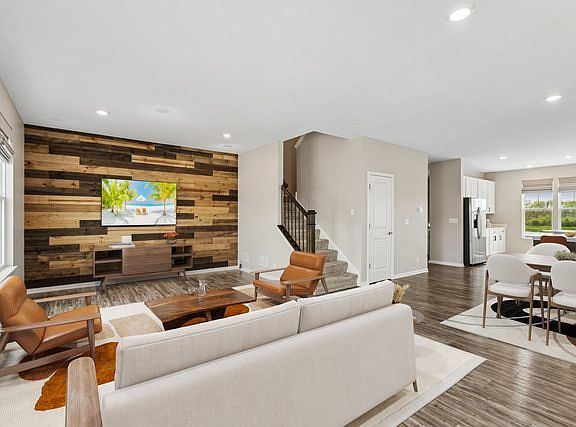 2nd image of 2370 Southwind Blvd