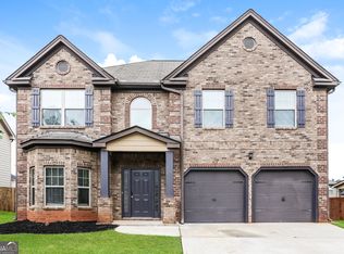 12185 Centerra Dr, Hampton, GA 30228