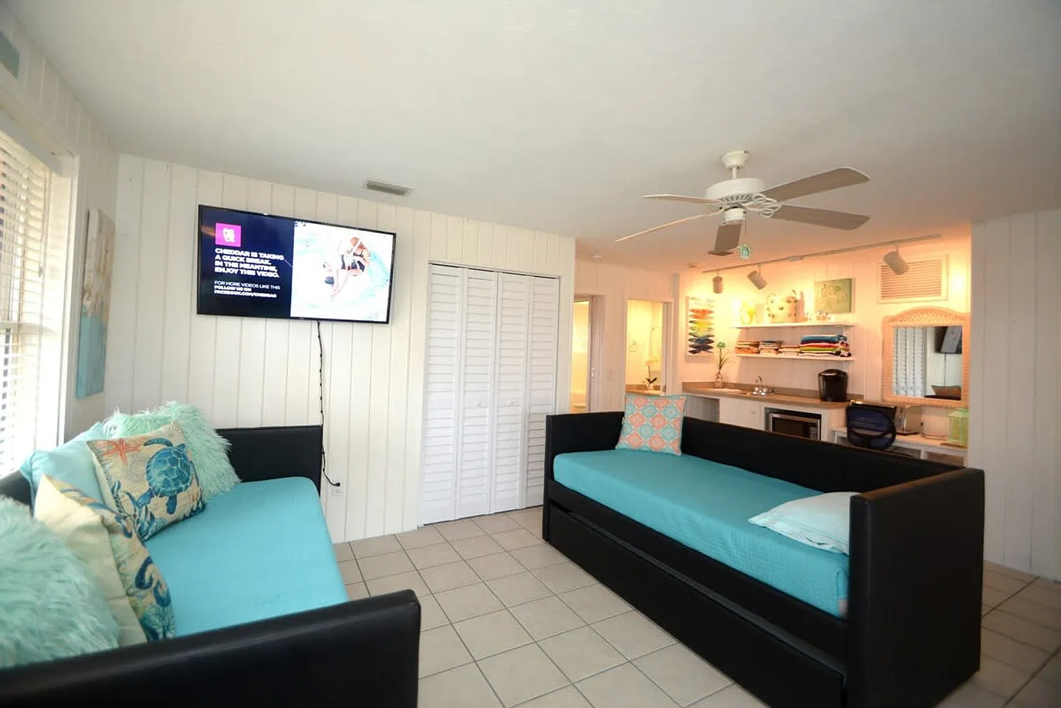 4 bed, 3.0 bath, 2690 sqft, $7,620 — Photo 4
