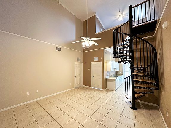 2nd image of 1418 NW 3rd Ave APT 302